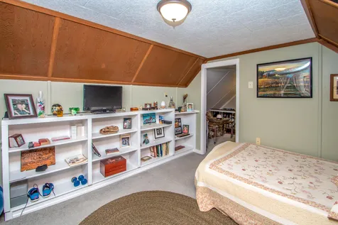 1664 Passaconaway Road Albany NH 03818