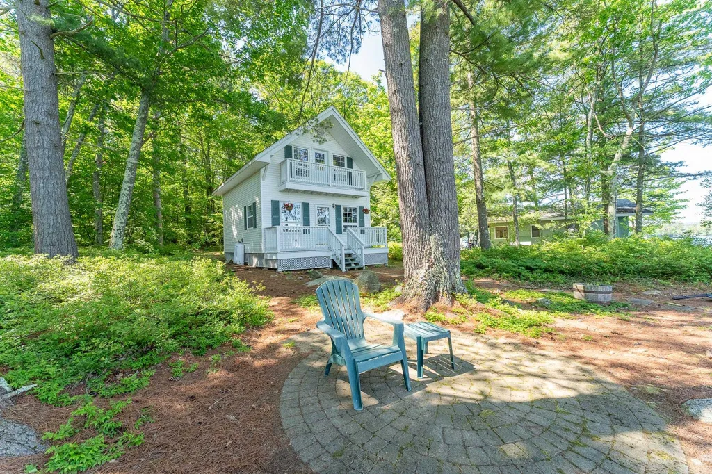 10 Pitchwood Island Meredith NH 03253