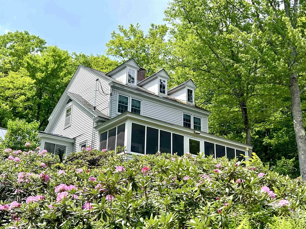 510 Bunker Road New London NH 03257