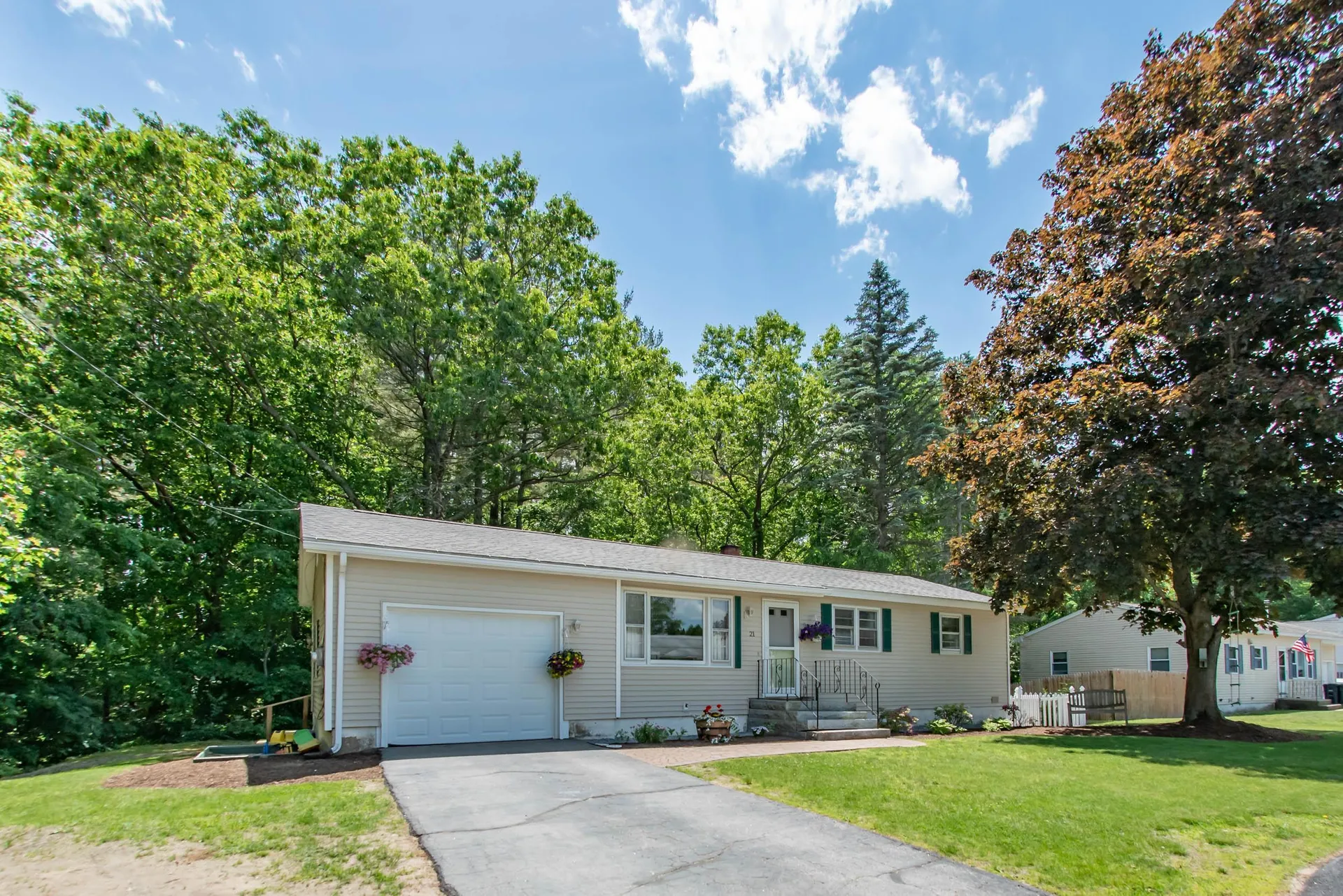21 Stevens Drive Hooksett NH 03106