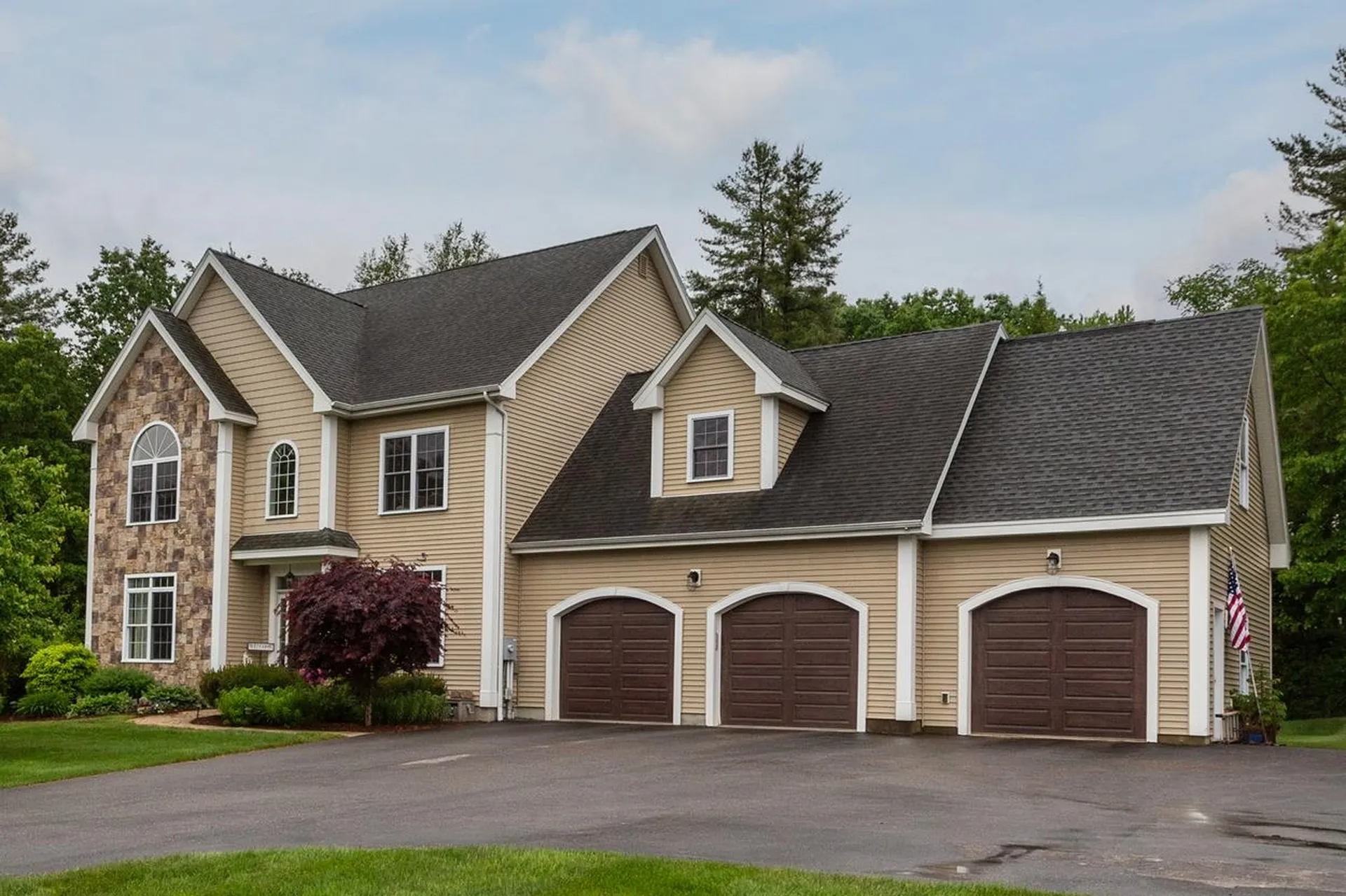63 Peaslee Road Bow NH 03304