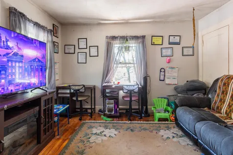 27 Tremont Street Wilton NH 03086