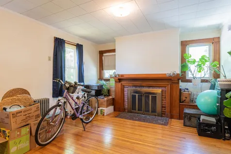 27 Tremont Street Wilton NH 03086