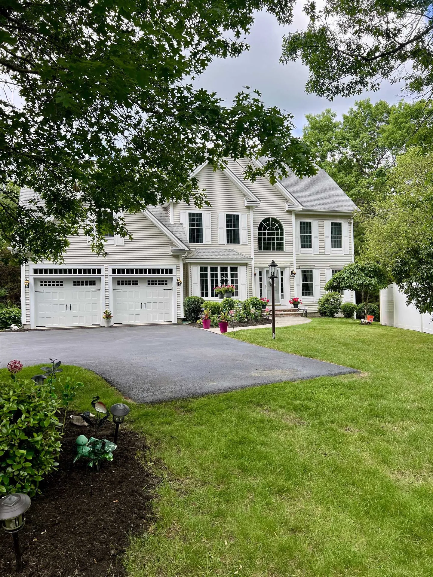 62 Mulberry Lane Pelham NH 03076