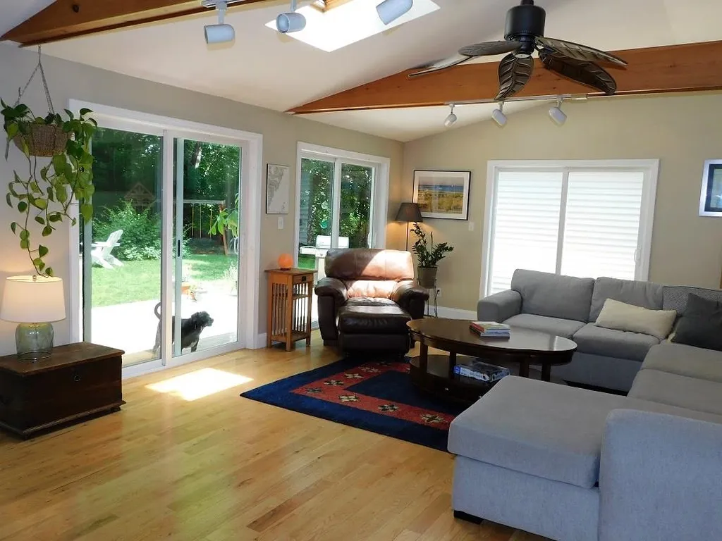 15 New Road North Hampton NH 03862