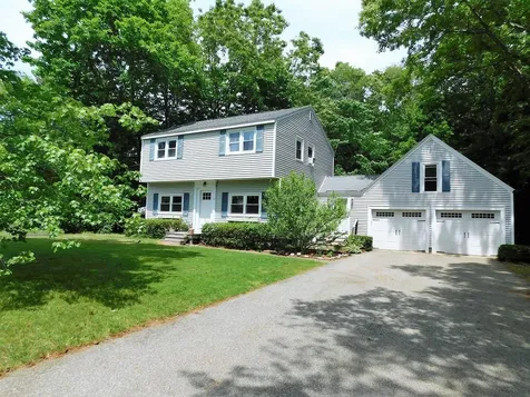 15 New Road North Hampton NH 03862