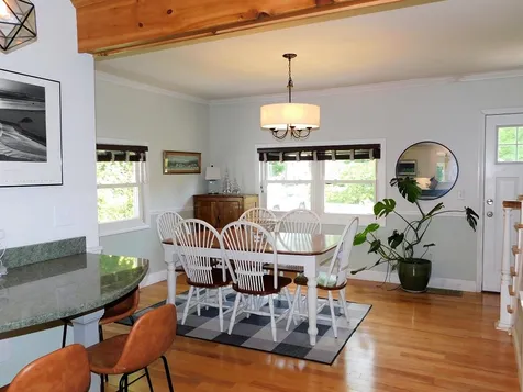 15 New Road North Hampton NH 03862