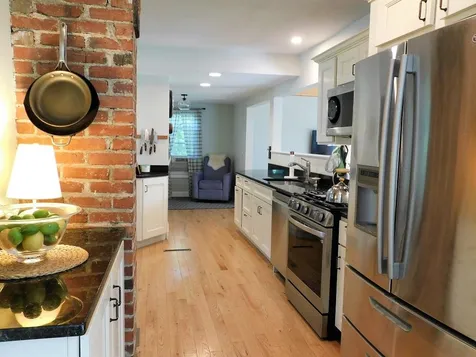 15 New Road North Hampton NH 03862