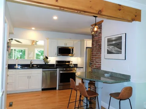 15 New Road North Hampton NH 03862