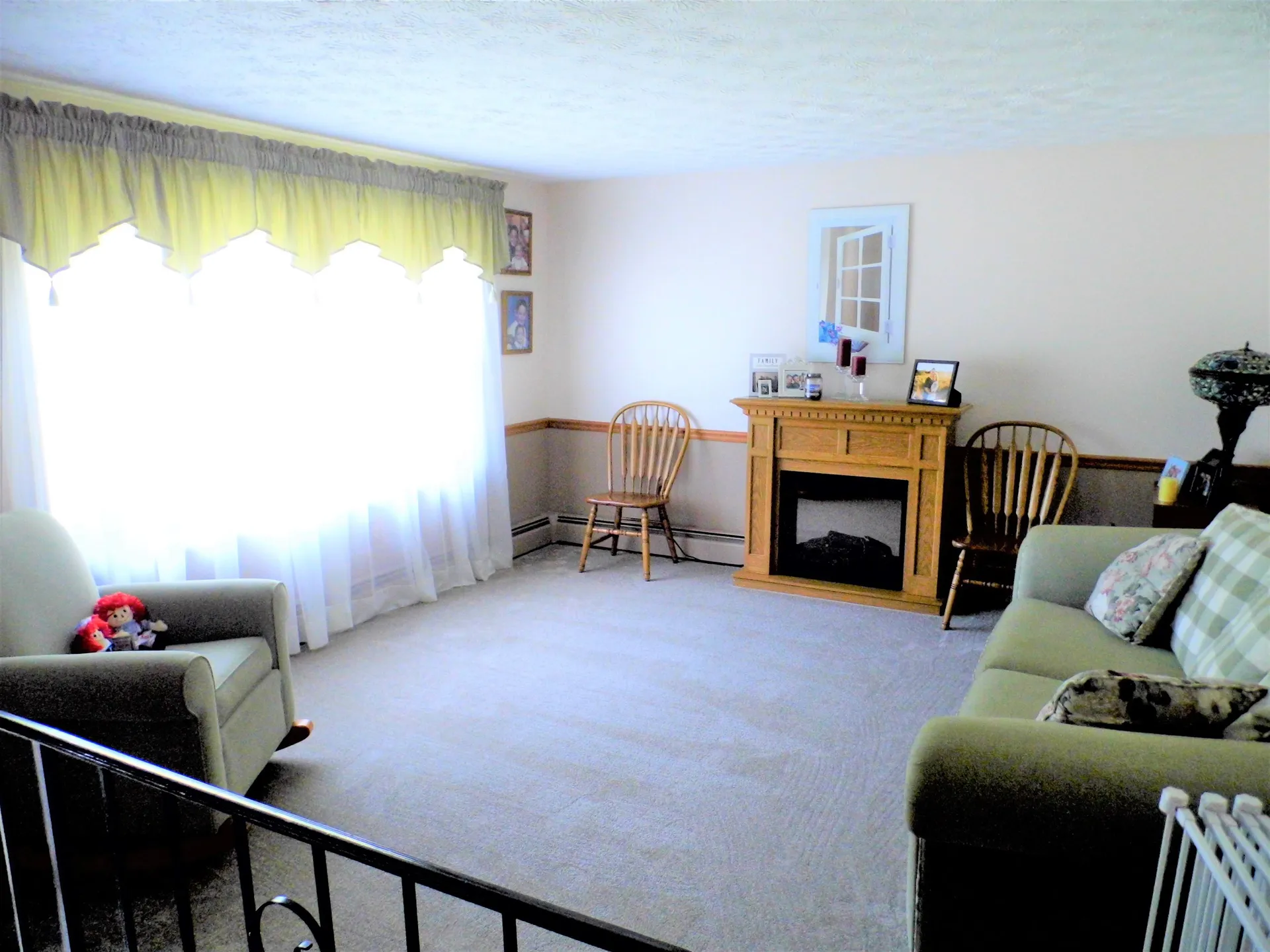 25 Pleasant Drive Londonderry NH 03053