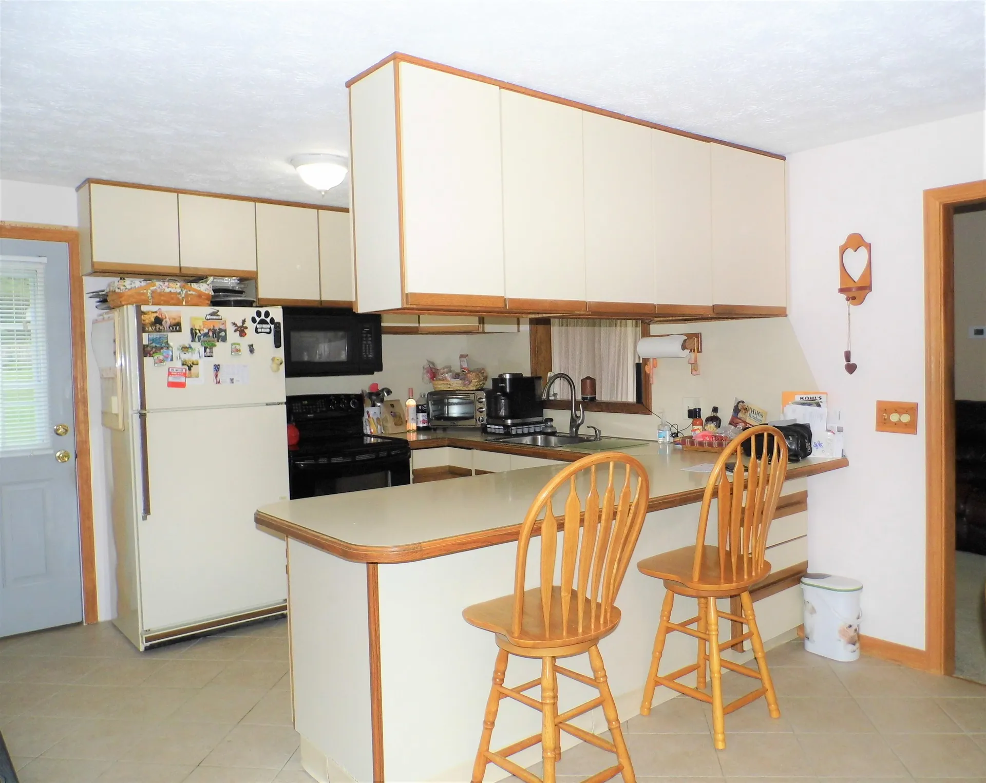 25 Pleasant Drive Londonderry NH 03053