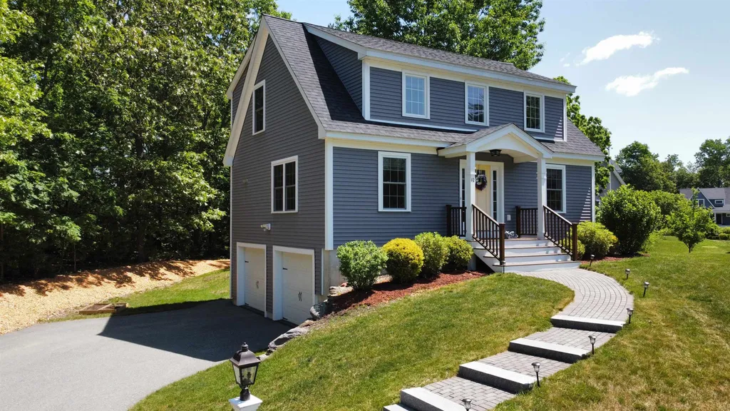 12 Winslow Drive Exeter NH 03833