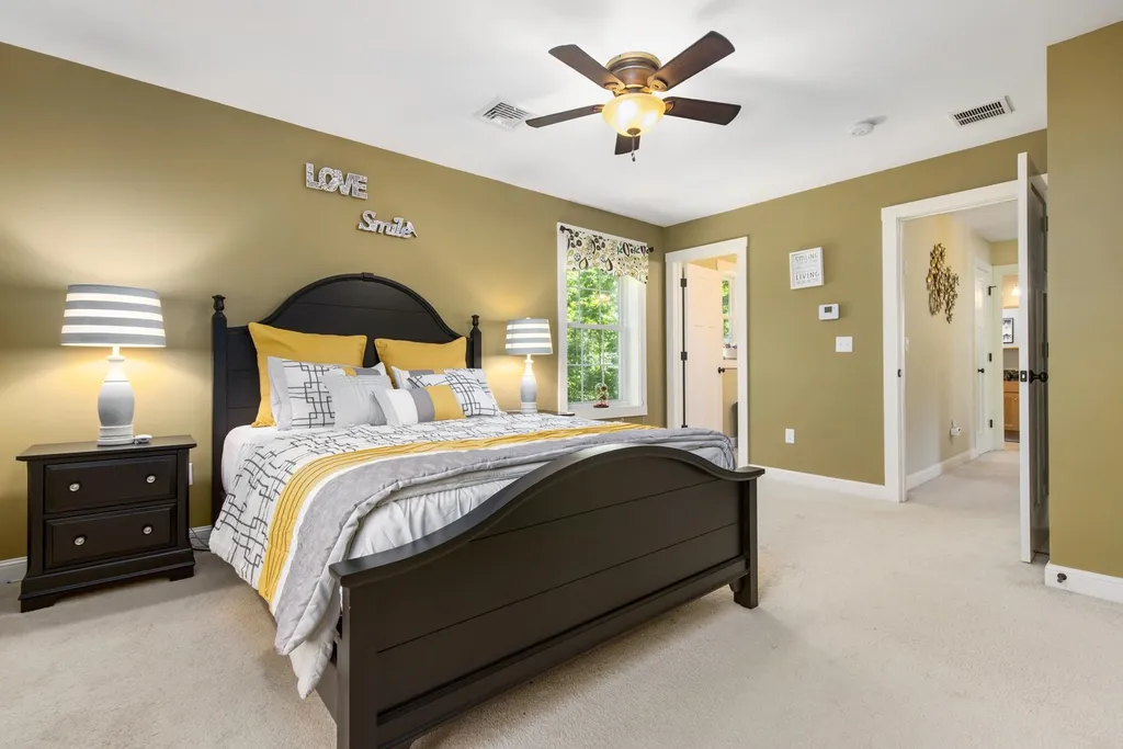12 Winslow Drive Exeter NH 03833