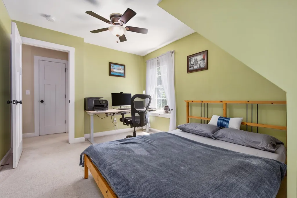 12 Winslow Drive Exeter NH 03833