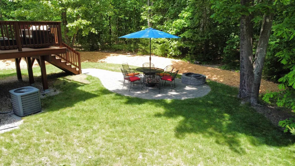 12 Winslow Drive Exeter NH 03833