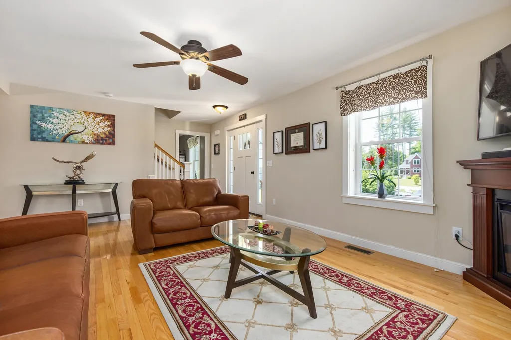 12 Winslow Drive Exeter NH 03833