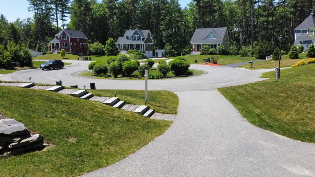 12 Winslow Drive Exeter NH 03833