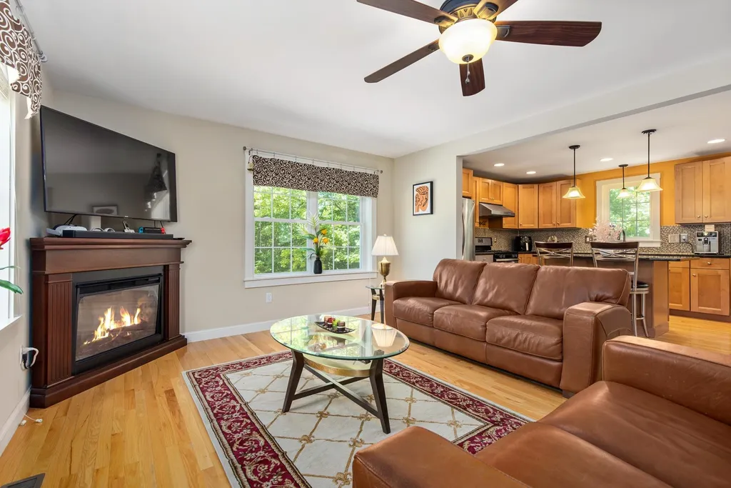 12 Winslow Drive Exeter NH 03833