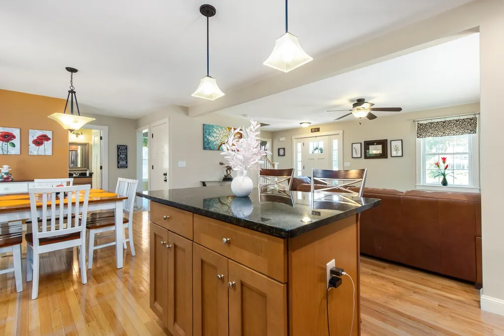 12 Winslow Drive Exeter NH 03833