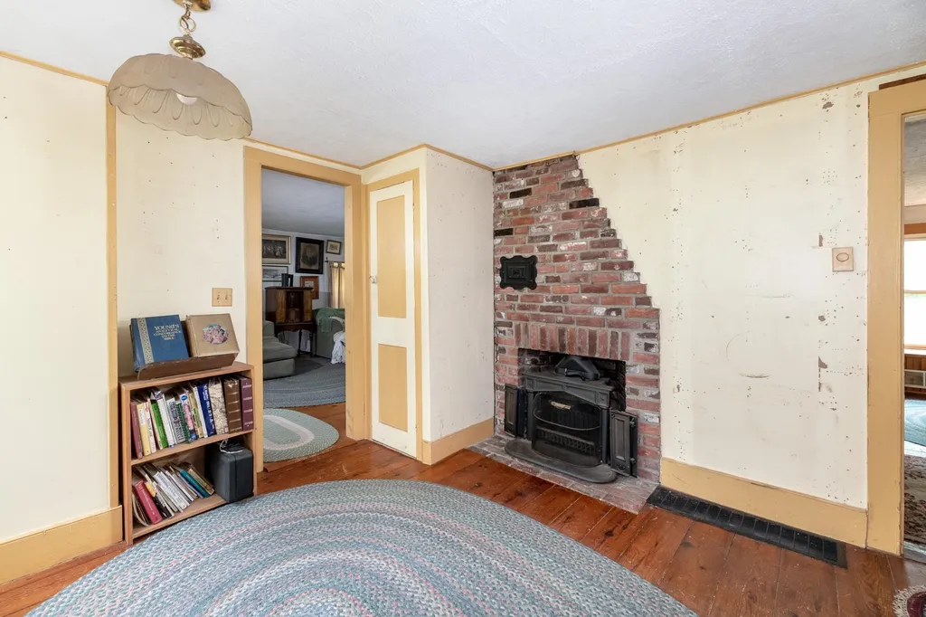 15 Sheridan Road Moultonborough NH 03254