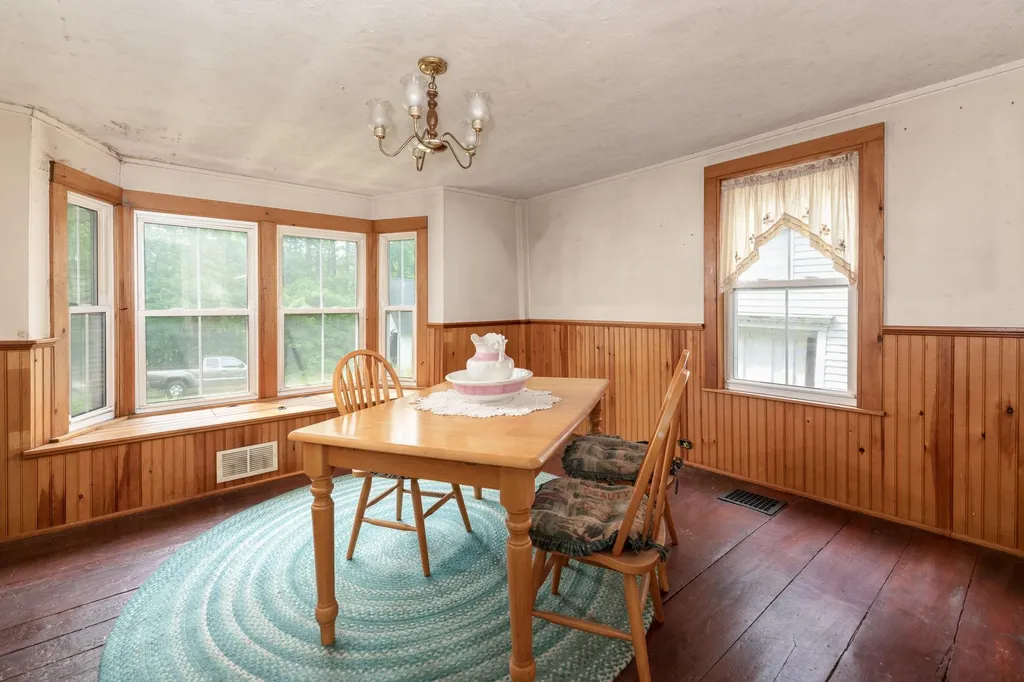 15 Sheridan Road Moultonborough NH 03254