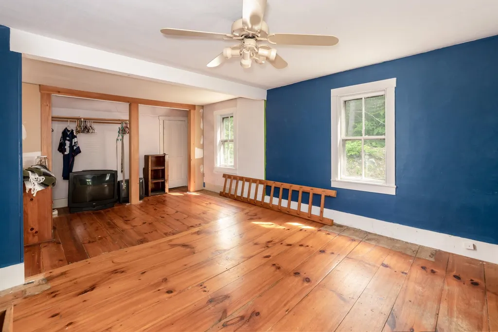 15 Sheridan Road Moultonborough NH 03254