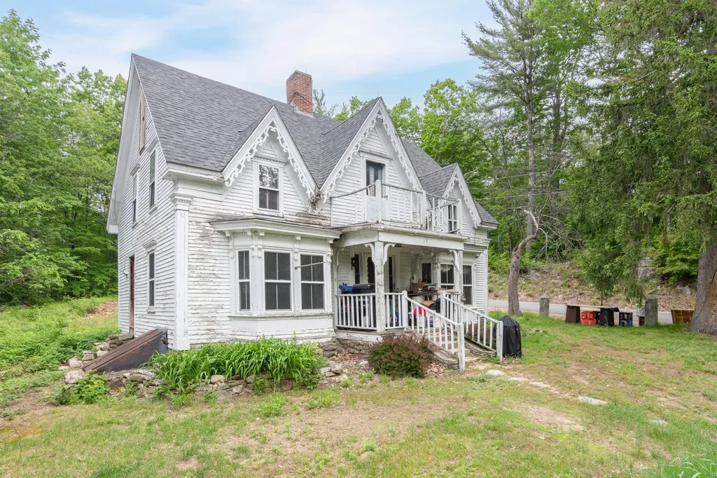 15 Sheridan Road Moultonborough NH 03254