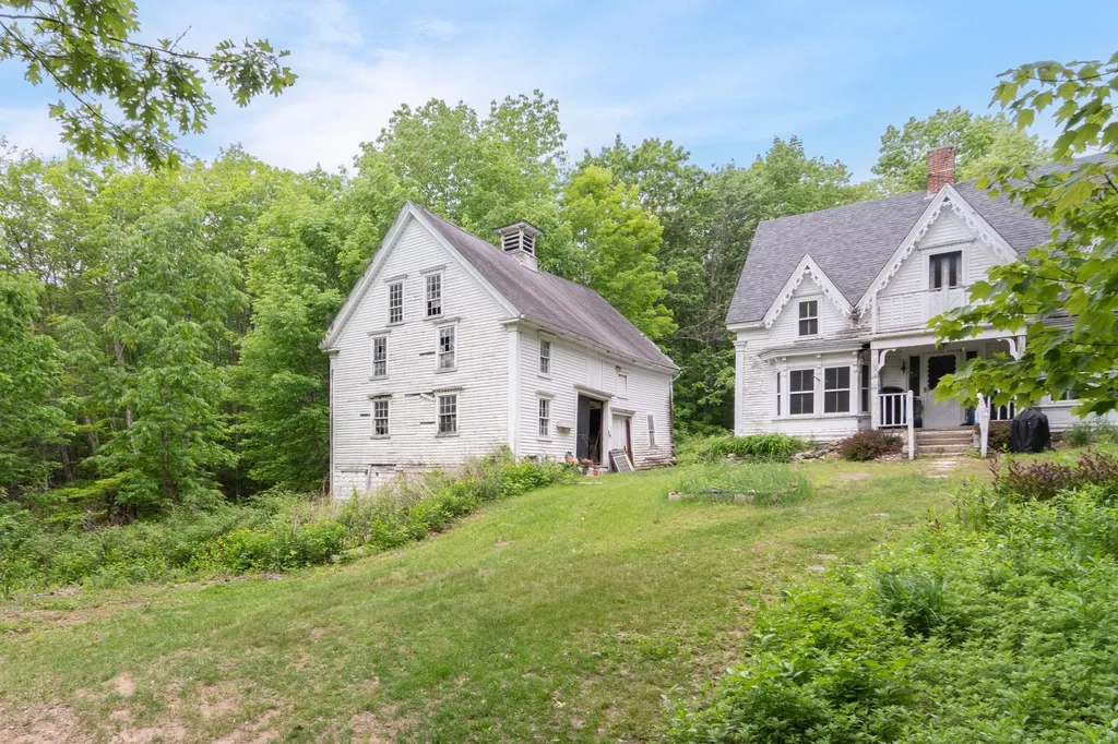 15 Sheridan Road Moultonborough NH 03254