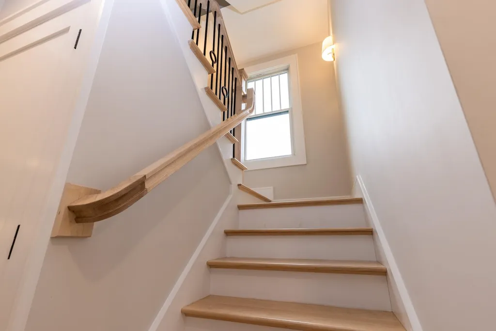 84 Rockland Street Portsmouth NH 03801