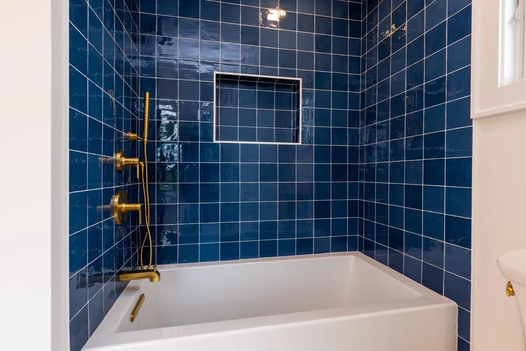 84 Rockland Street Portsmouth NH 03801