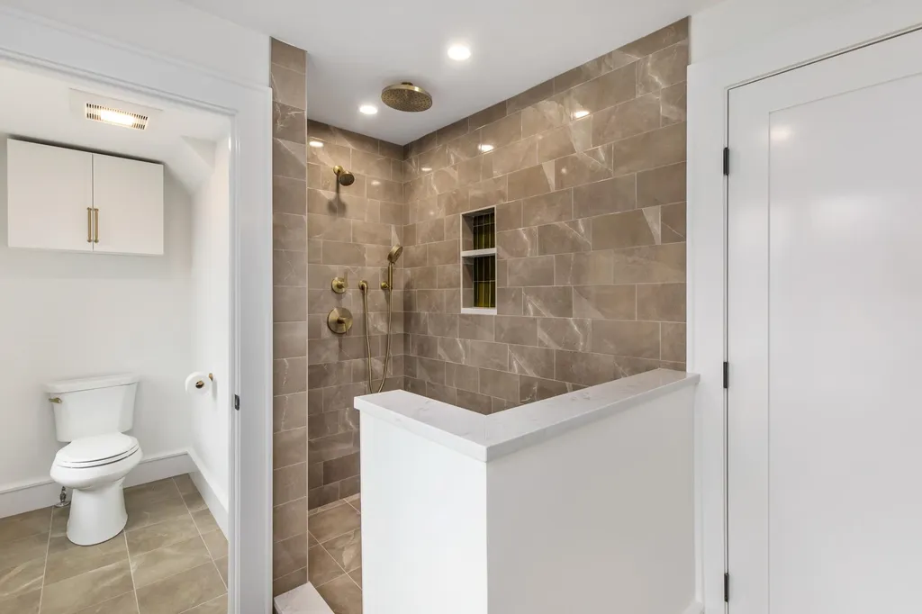 84 Rockland Street Portsmouth NH 03801