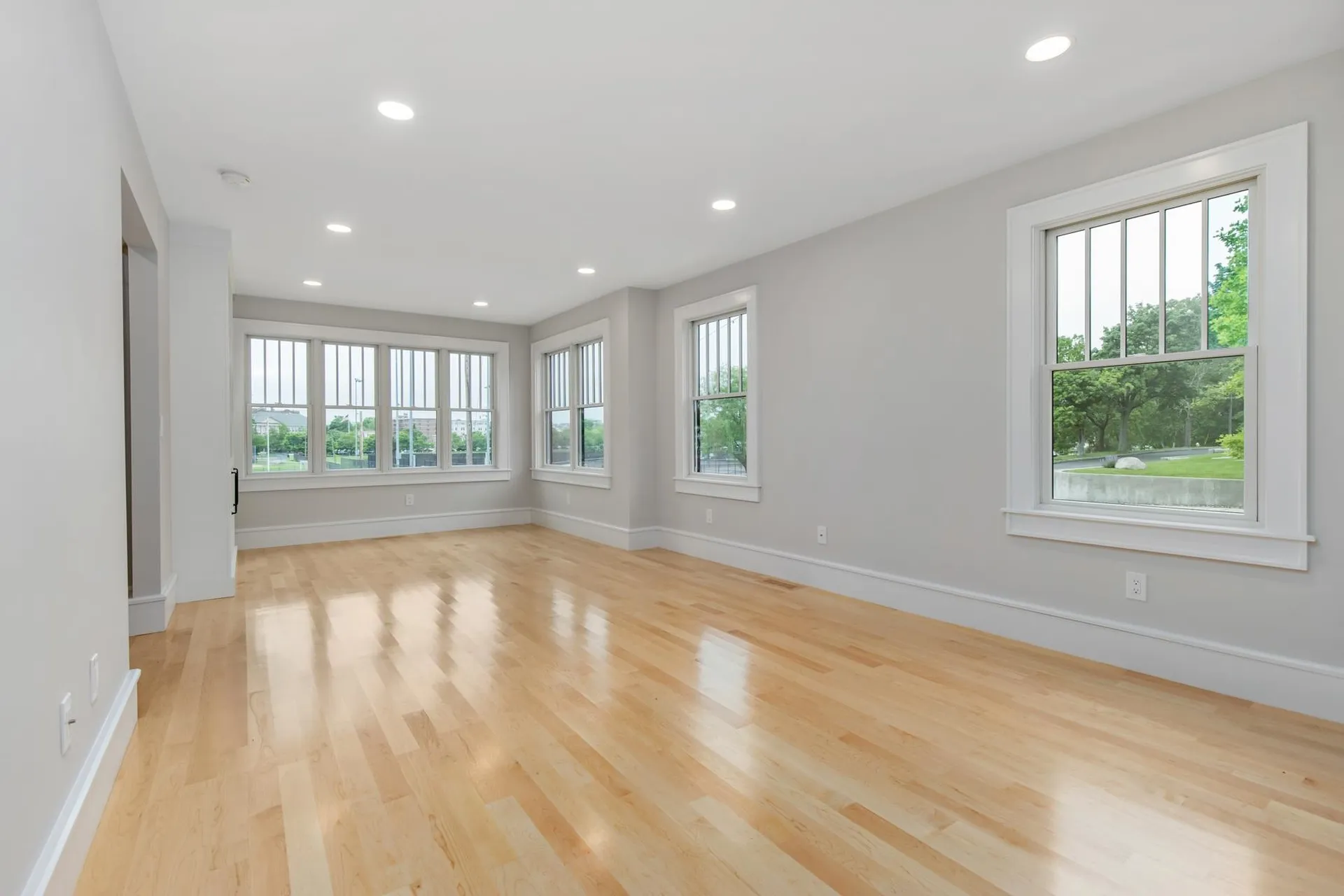 84 Rockland Street Portsmouth NH 03801