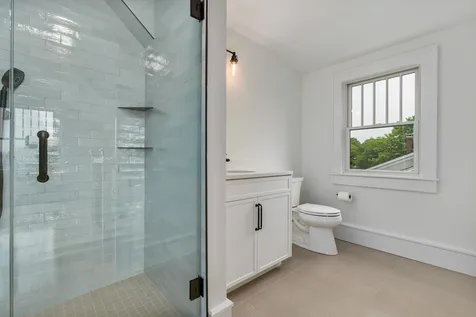84 Rockland Street Portsmouth NH 03801