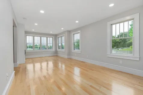 84 Rockland Street Portsmouth NH 03801