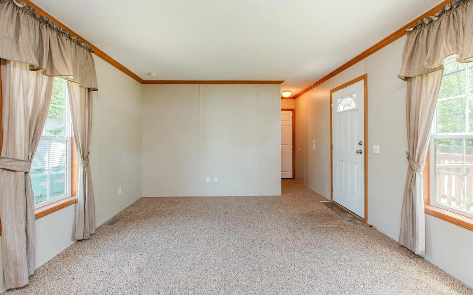 6 Gamache Road Derry NH 03038