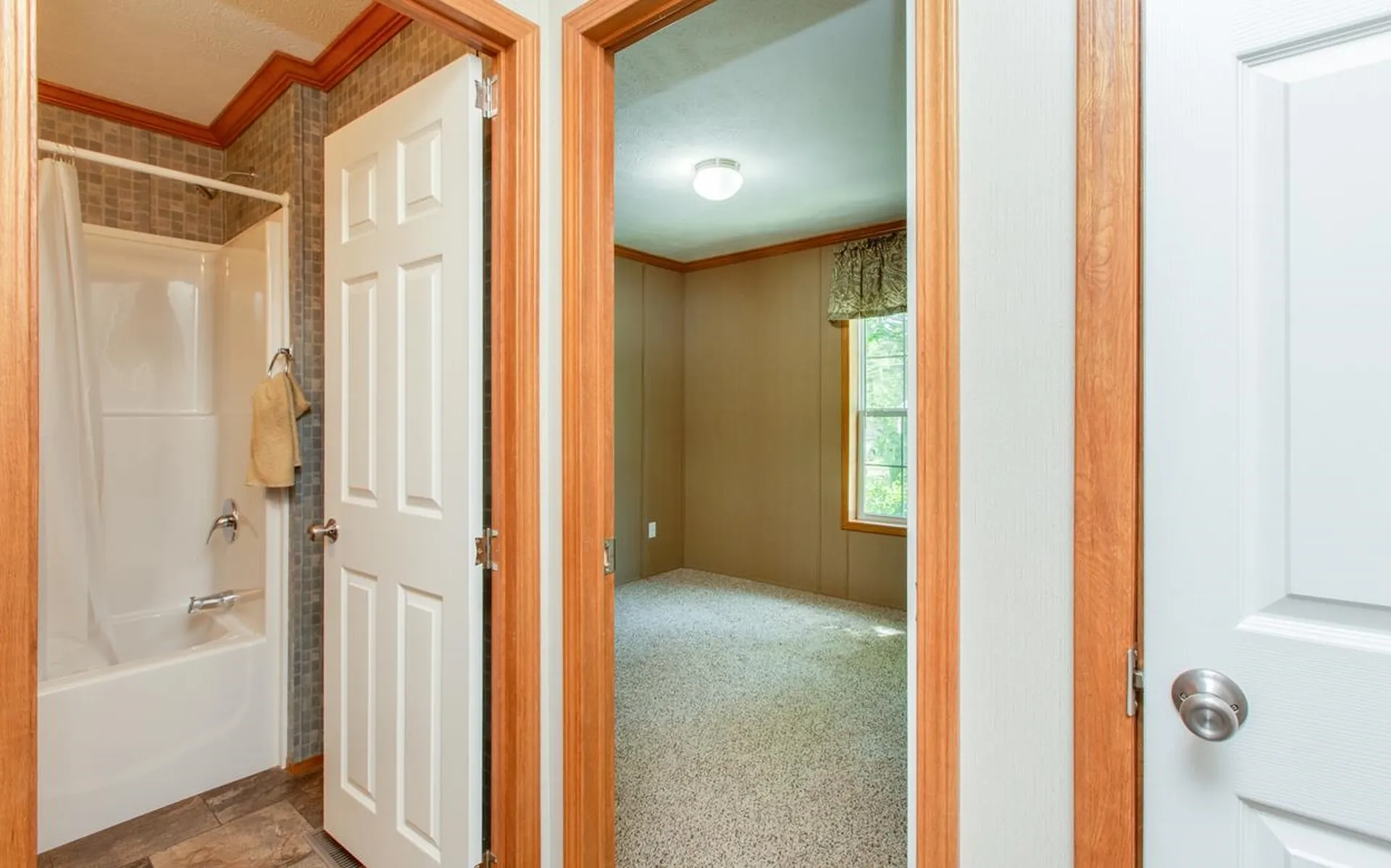 6 Gamache Road Derry NH 03038