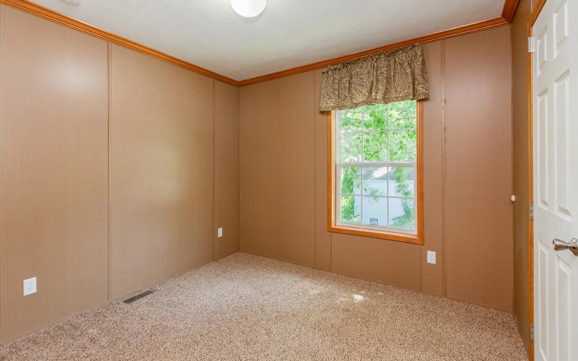 6 Gamache Road Derry NH 03038