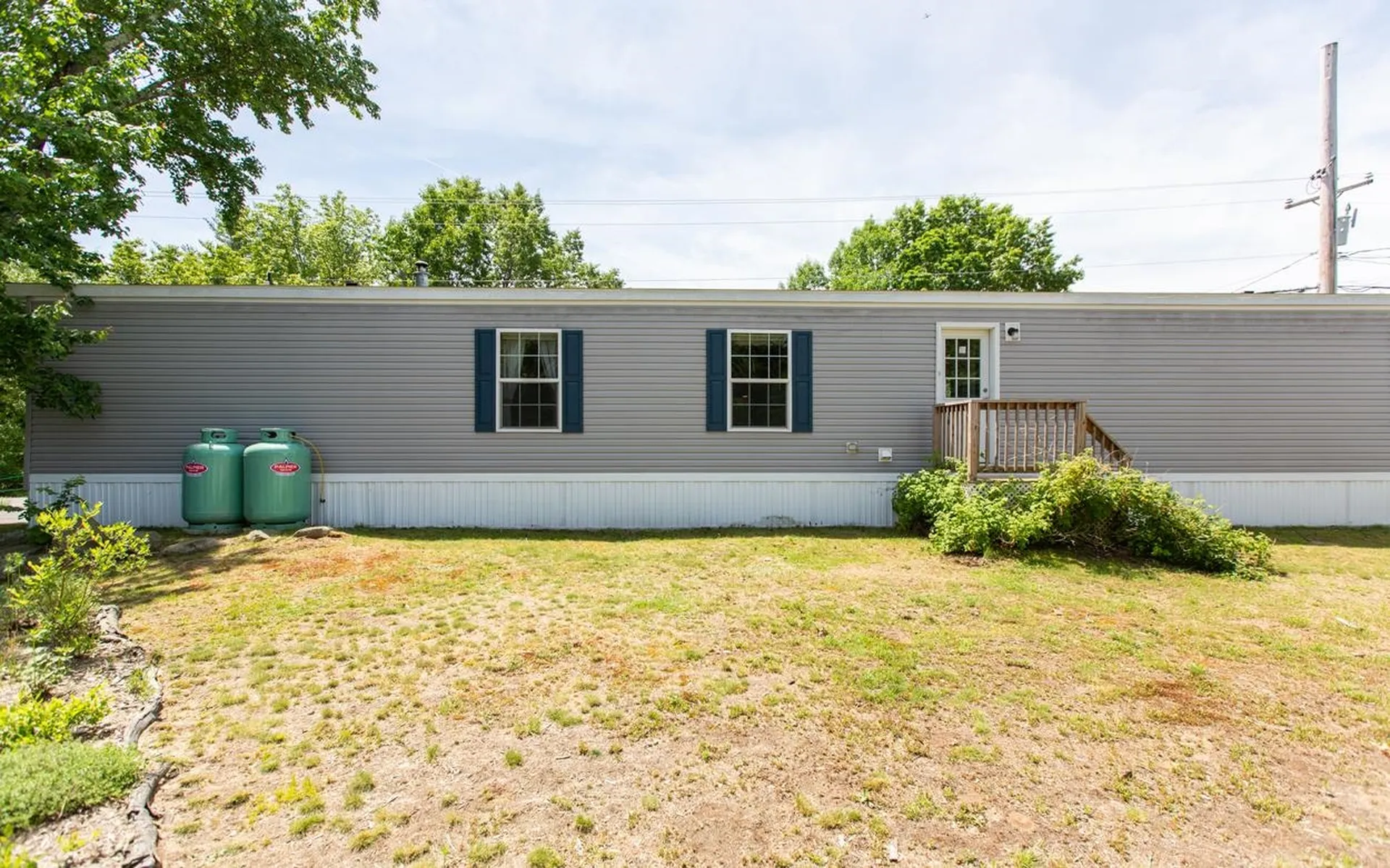 6 Gamache Road Derry NH 03038