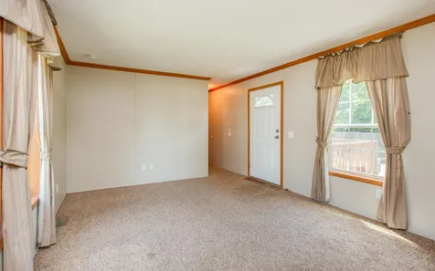 6 Gamache Road Derry NH 03038