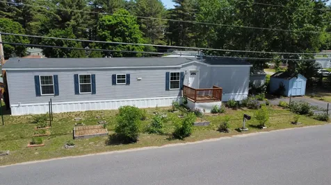 6 Gamache Road Derry NH 03038