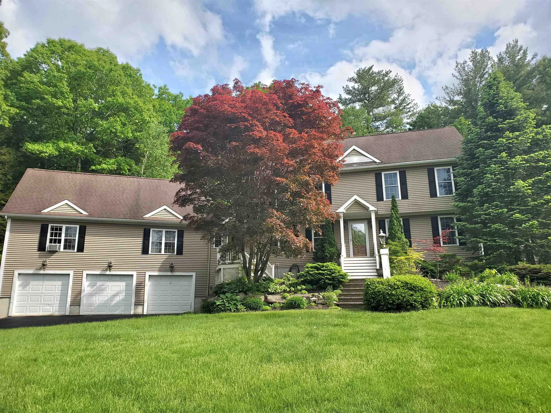 1 Coventry Road Windham NH 03087