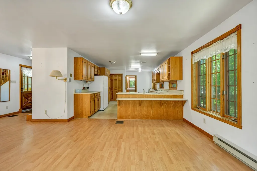25 Old Center Harbor Road Meredith NH 03253