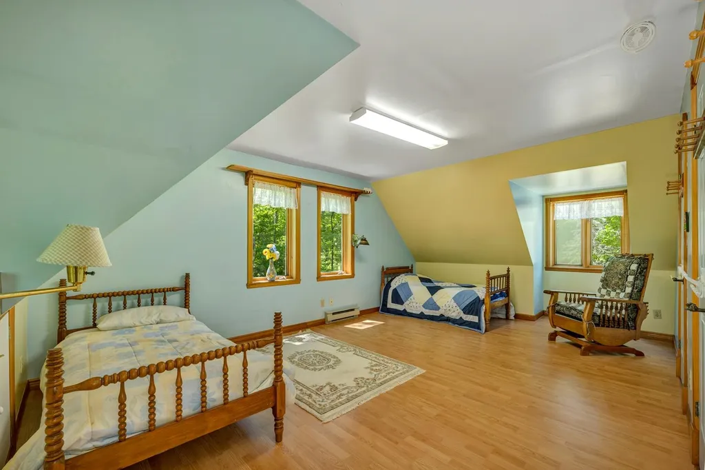 25 Old Center Harbor Road Meredith NH 03253