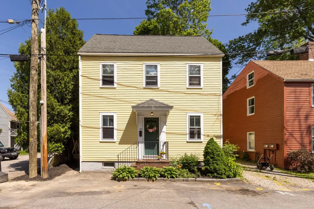 22 Dearborn Street Portsmouth NH 03801