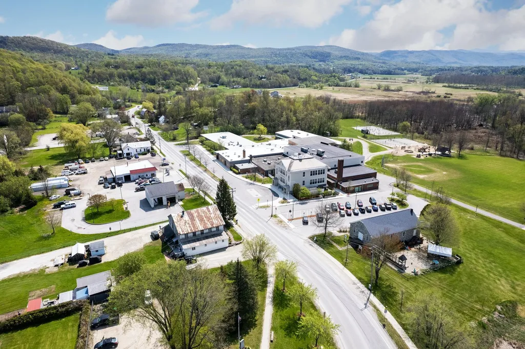 68 Silver Street Hinesburg VT 05461-9418