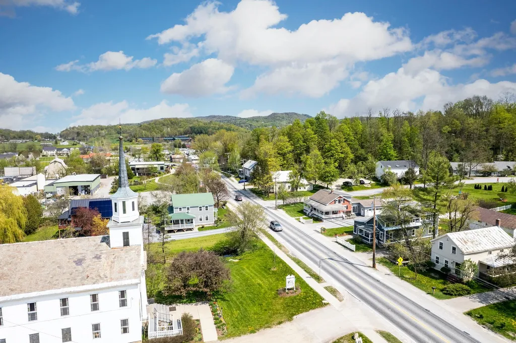 68 Silver Street Hinesburg VT 05461-9418