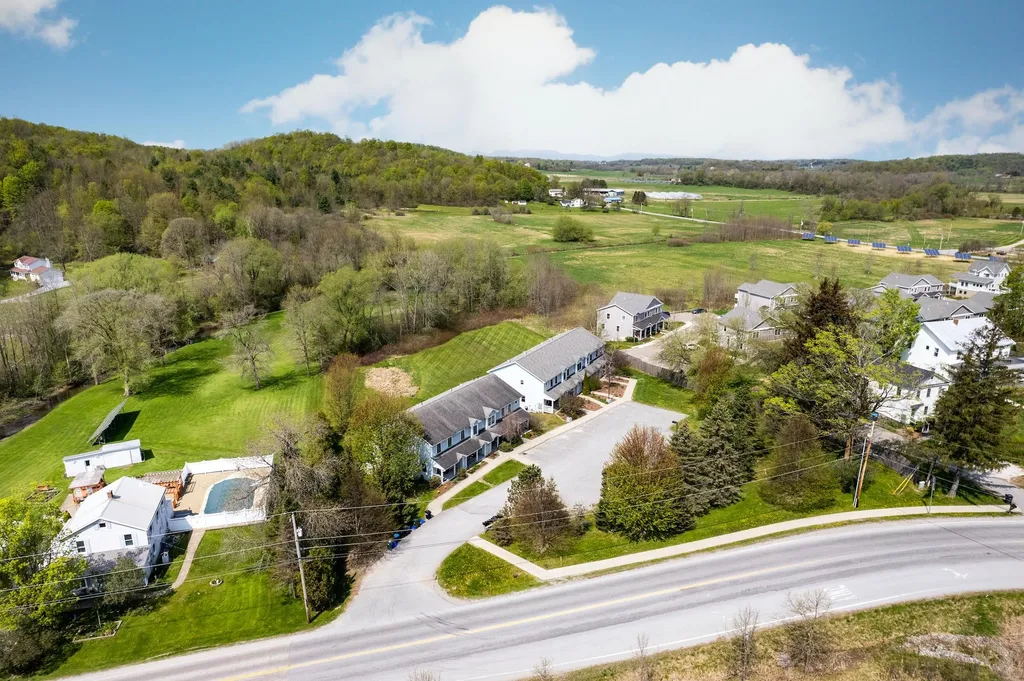 68 Silver Street Hinesburg VT 05461-9418