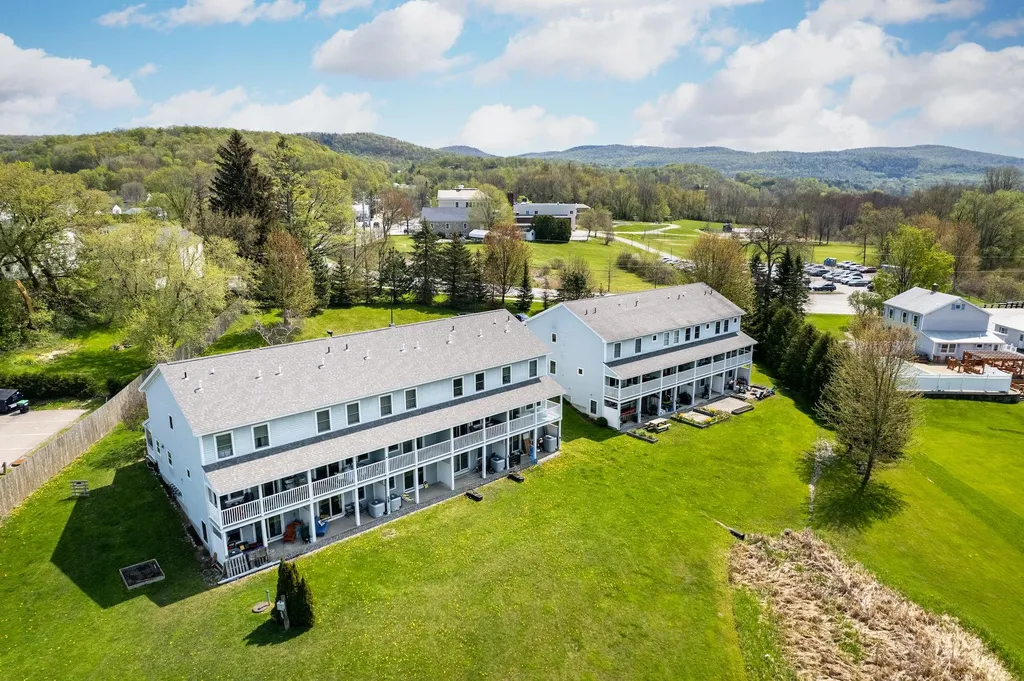 68 Silver Street Hinesburg VT 05461-9418