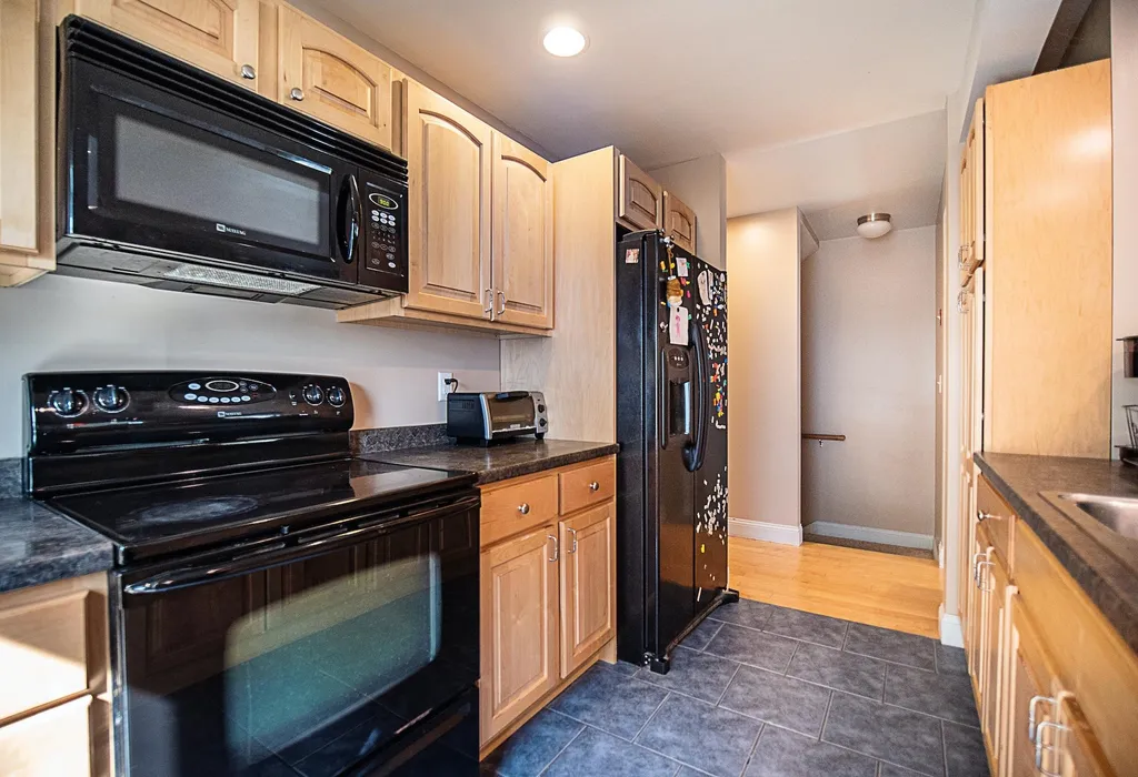 68 Silver Street Hinesburg VT 05461-9418
