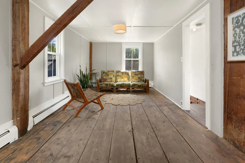 38 Kimball Lane Wilmot NH 03287
